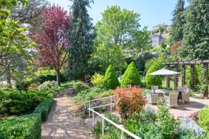 Communal Garden- click for photo gallery